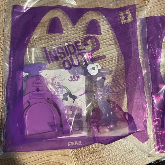 💜inside out 2 fear happy meal toy Disney Pixar - Picture 1 of 4